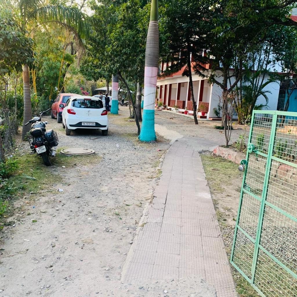 The Roxxy Royal Resort Rishikesh Exterior photo